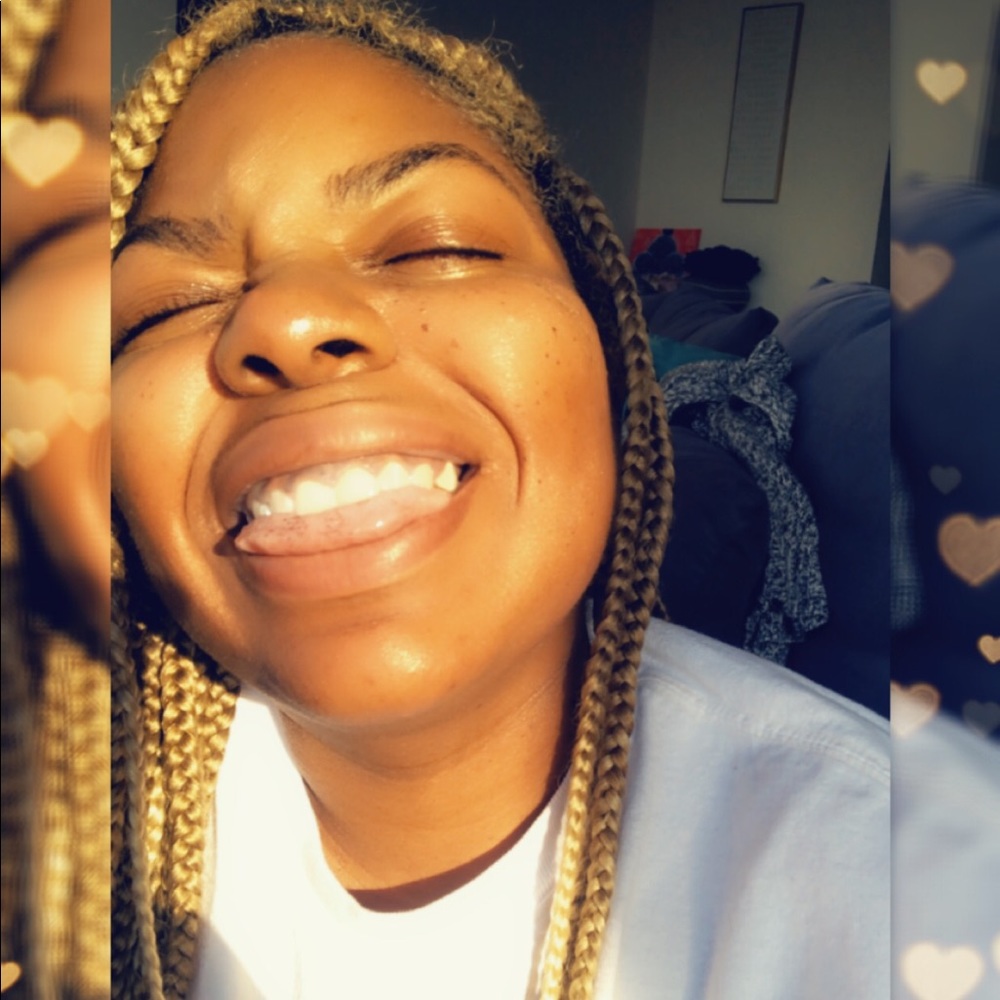 Meet your Posher, Juliayana